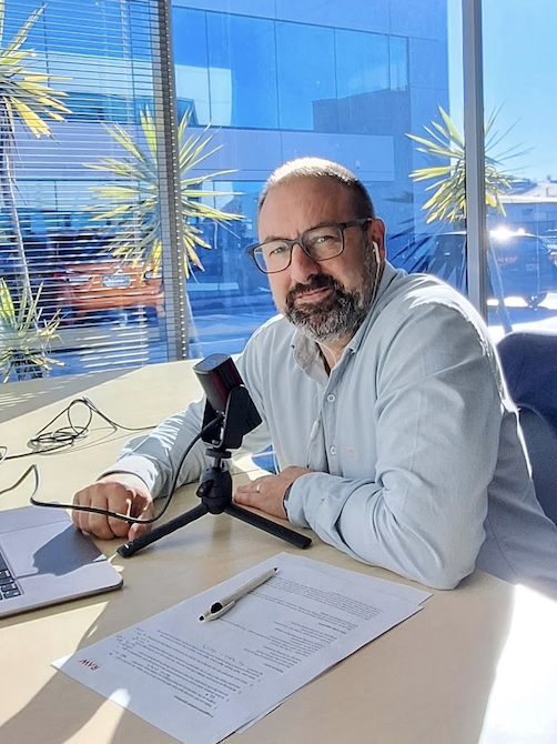 Guest, Pablo Garcia-Curtis